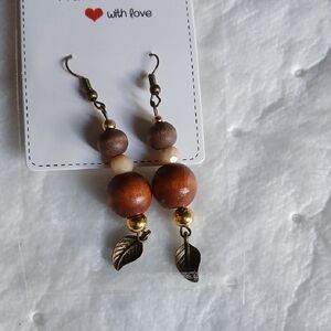 Women’s Brown Wooden Bead Leaf Dangle Earrings